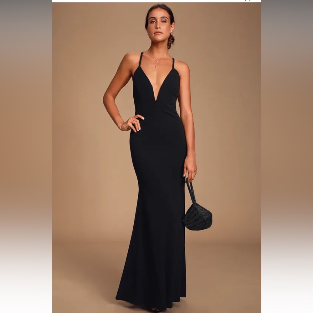 Lulu’s size small/4 evening gown